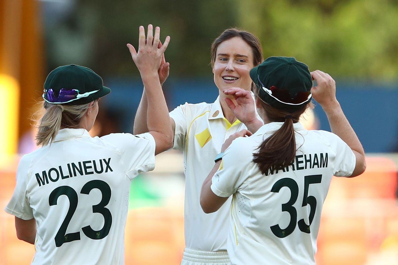 Ellyse Perry celebrates her 300th international wicket alongside Sophie Molineux and Georgia Wareham, Australia Women vs India Women, Only Test, Day 3, Carrara, October 2, 2021