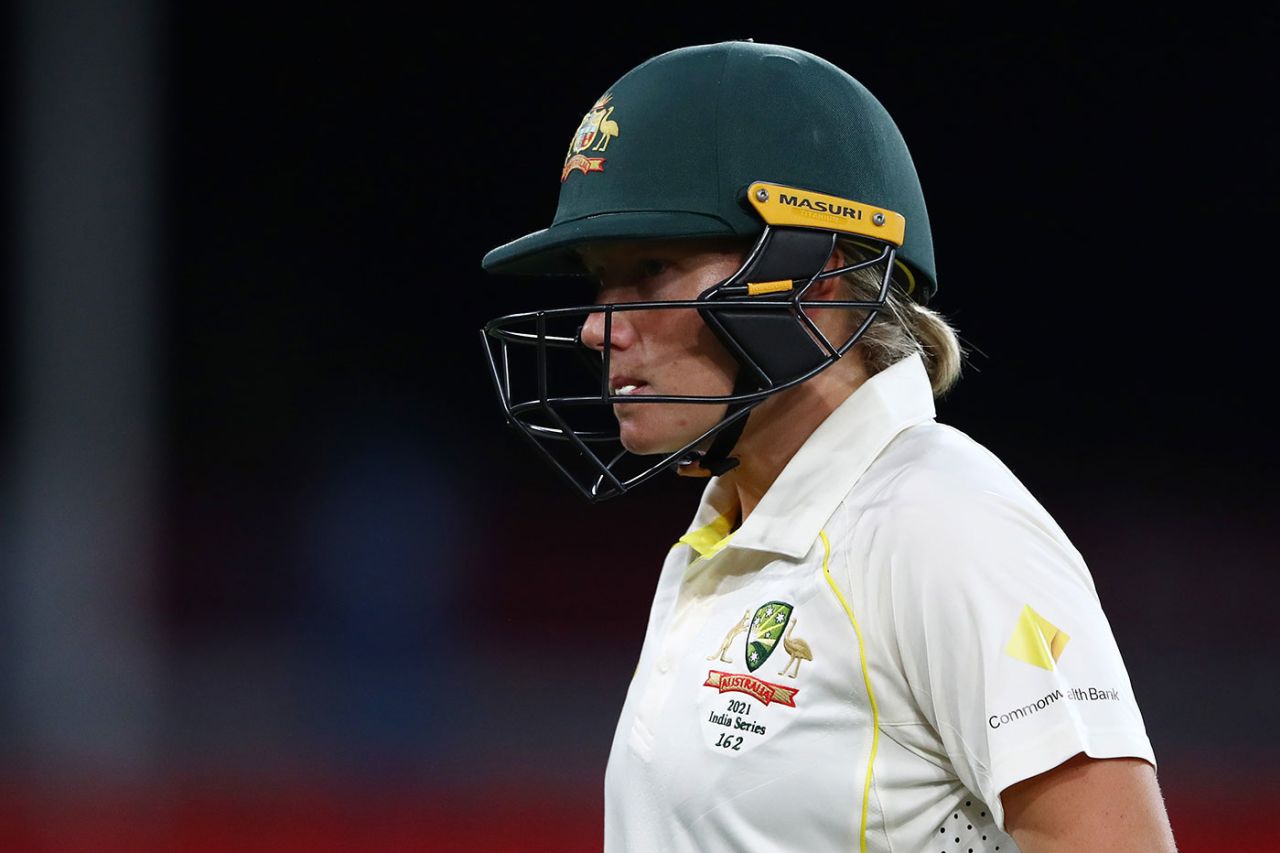 Alyssa Healy was worked over by Jhulan Goswami, Australia Women vs India Women, Only Test, Day 3, Carrara, October 2, 2021