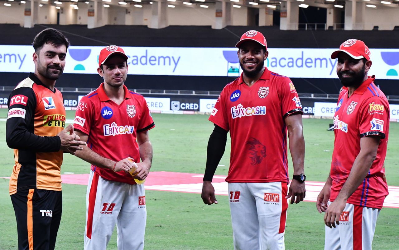 Rashid Khan talks to Ravi Bishnoi, Chris Jordan and Mohammed Shami at the end of the match, Kings XI Punjab vs Sunrisers Hyderabad, IPL 2020, Dubai, October 24, 2020
