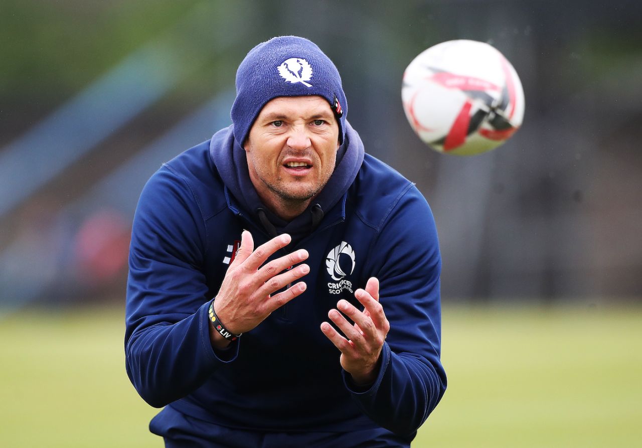 Scotland coach Shane Burger during a warm-up session, Edinburgh, May 18, 2019
