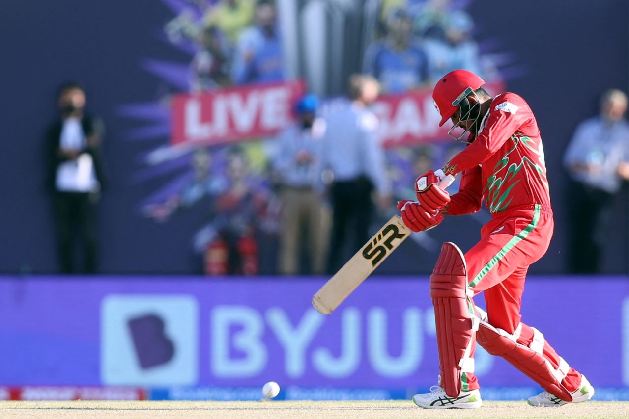Jatinder Singh frees his arms on his way to 73 not out off 42, Oman vs Papua New Guinea, T20 World Cup, Muscat, October 17, 2021