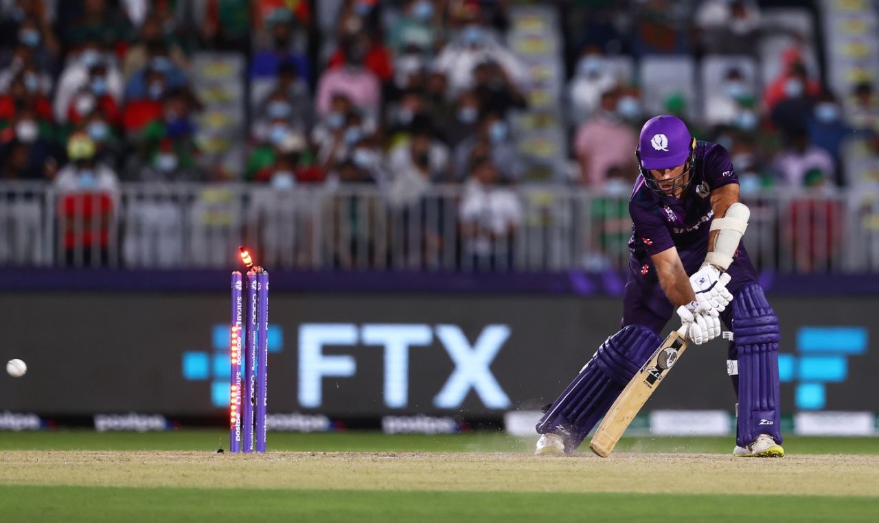 Kyle Coetzer is bowled by Mohammad Saifuddin, Bangladesh vs Scotland, T20 World Cup, Muscat, October 17, 2021