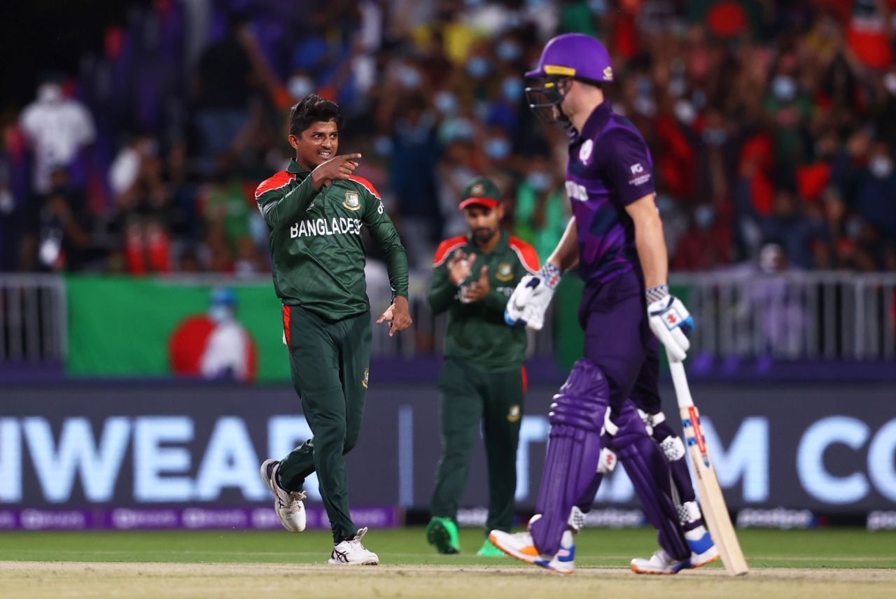 Mahedi Hasan was a thorn in Scotland's side, Bangladesh vs Scotland, T20 World Cup, Muscat, October 17, 2021