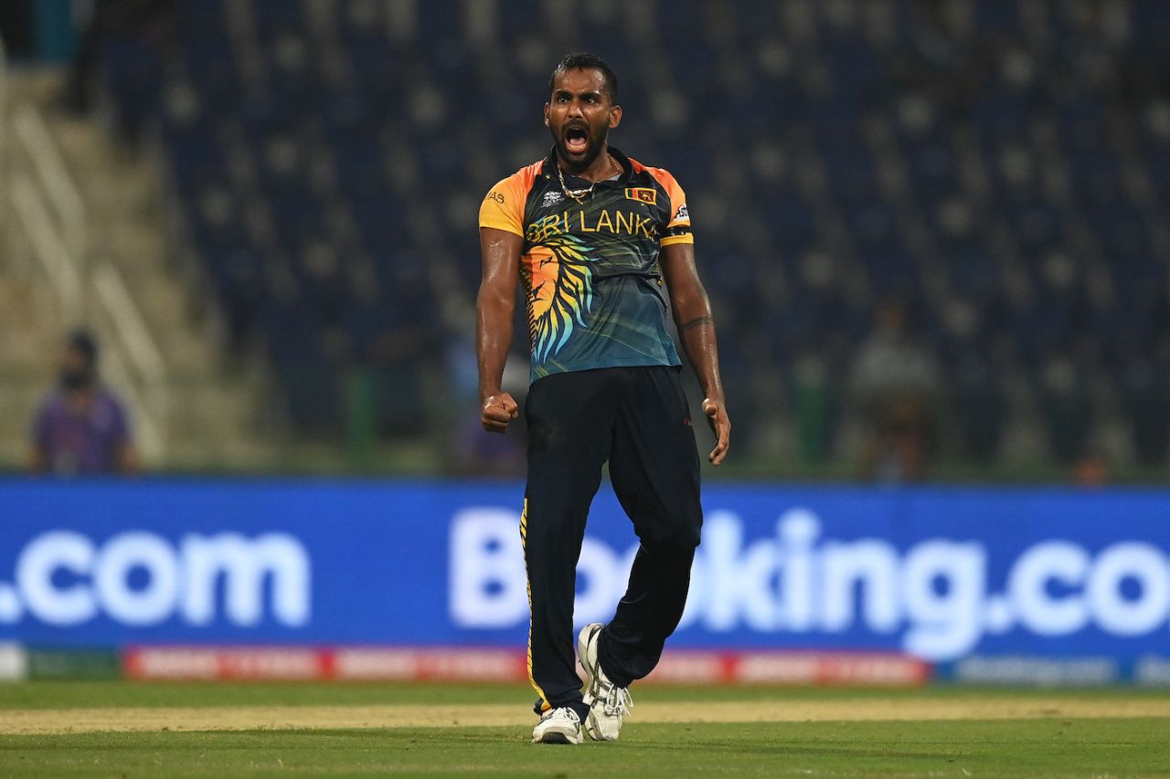 Chamika Karunaratne exults after a breakthrough, Namibia vs Sri Lanka, T20 World Cup 2021, 1st round, Group A, Abu Dhabi, October 18, 2021
