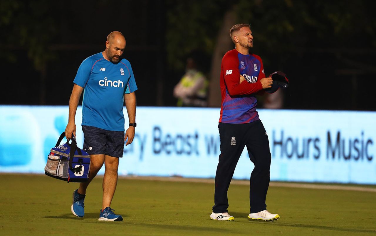 Liam Livingstone left the field with a finger injury, India vs England, Dubai, ICC Men's T20 World Cup warm-up match, October 18, 2021