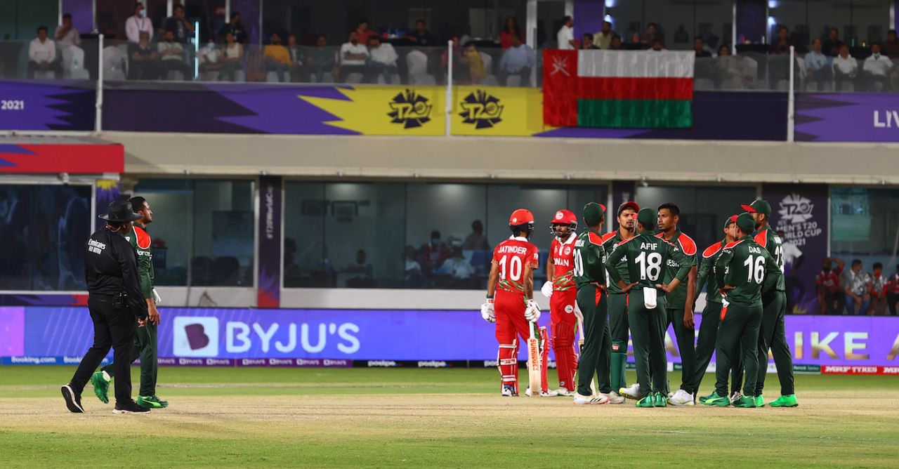 Mustafizur Rahman had Aqib Ilyas' number early in Oman's chase, Oman vs Bangladesh, T20 World Cup, Muscat, October 19, 2021
