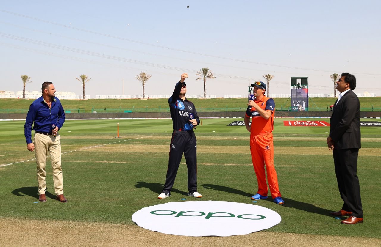 Gerhard Erasmus and Pieter Seelaar during the toss, Namibia vs Netherlands, T20 World Cup 2021, Abu Dhabi, October 20, 2021