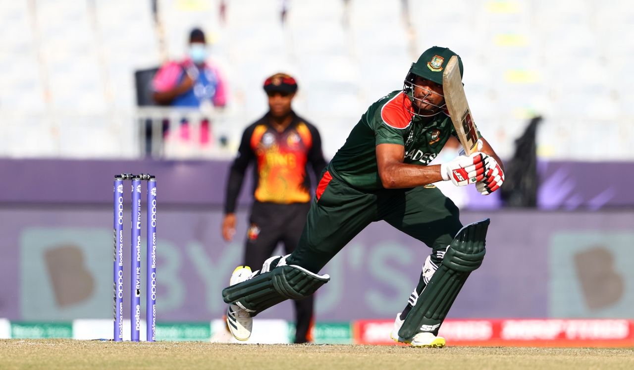 Mahmudullah steers one into the off side, Bangladesh vs PNG, T20 World Cup, Al Amerat, October 21, 2021