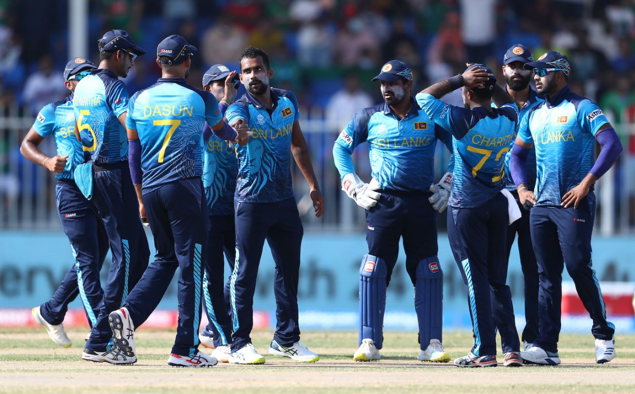 Chamika Karunaratne celebrates after dismissing Shakib Al Hasan, Bangladesh vs Sri Lanka, T20 World Cup, Group 1, Sharjah, October 24, 2021