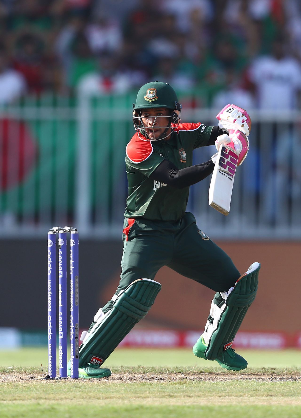 Mushfiqur Rahim cuts behind point, Bangladesh vs Sri Lanka, T20 World Cup, Group 1, Sharjah, October 24, 2021