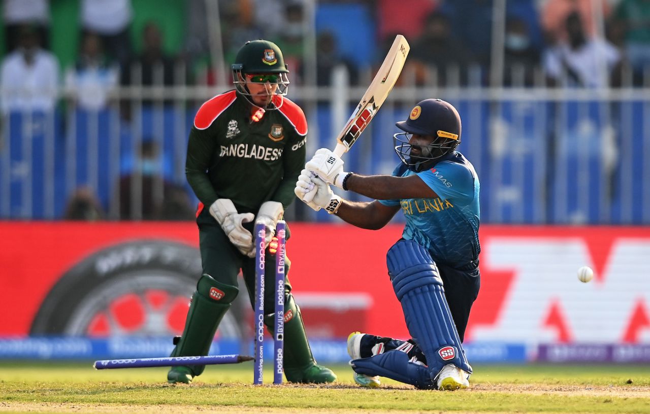 Kusal Perera loses his stumps to Nasum Ahmed, Bangladesh vs Sri Lanka, T20 World Cup, Group 1, Sharjah, October 24, 2021