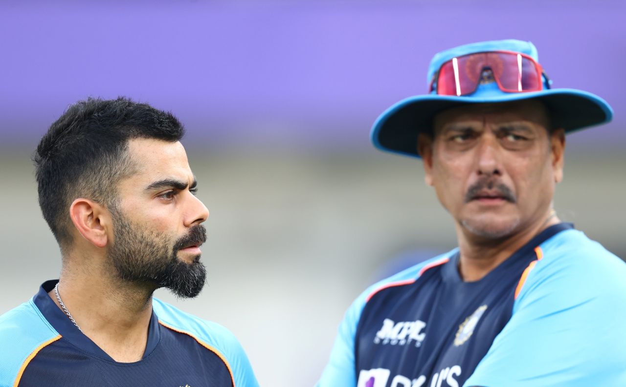 Virat Kohli and Ravi Shastri ahead of the game against Pakistan, Men's T20 World Cup 2021, Super 12s, Dubai, October 24, 2021