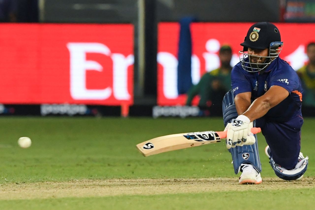 Rishabh Pant sweeps, India vs Pakistan, Men's T20 World Cup 2021, Super 12s, Dubai, October 24, 2021