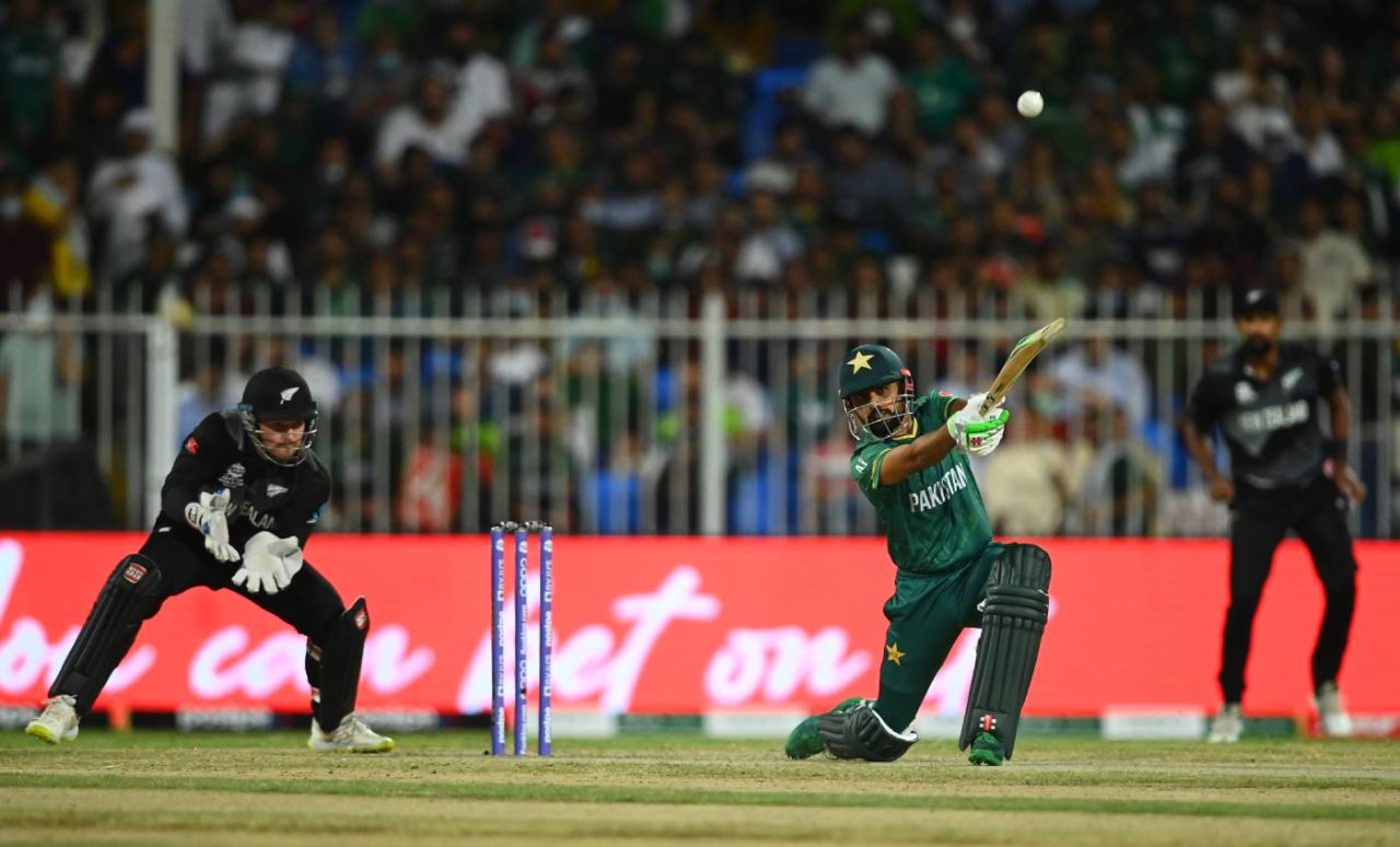 Babar Azam lofts over the off side, Pakistan vs New Zealand, T20 World Cup 2021, Group 2, Sharjah, October 26, 2021