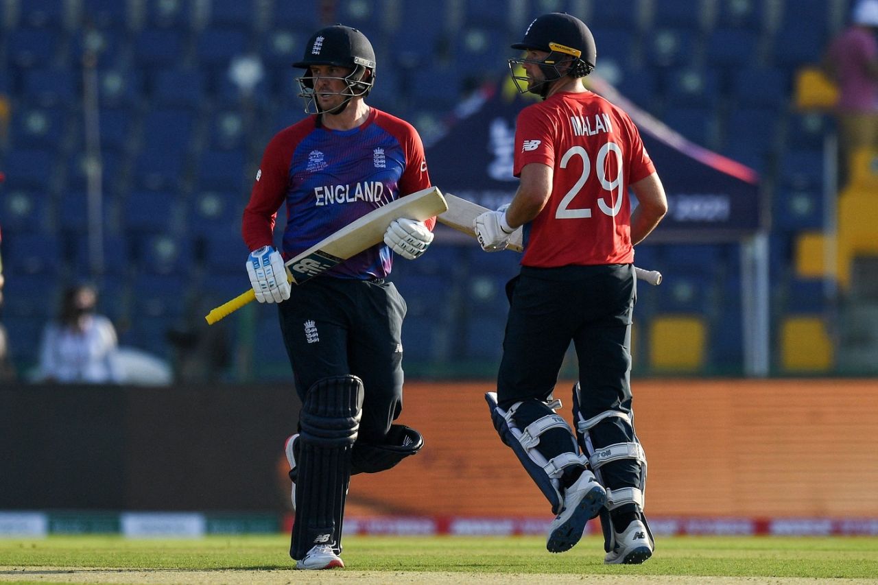Jason Roy and Dawid Malan run between the wickets, Bangladesh vs England, T20 World Cup, Group 1, Abu Dhabi, October 27, 2021