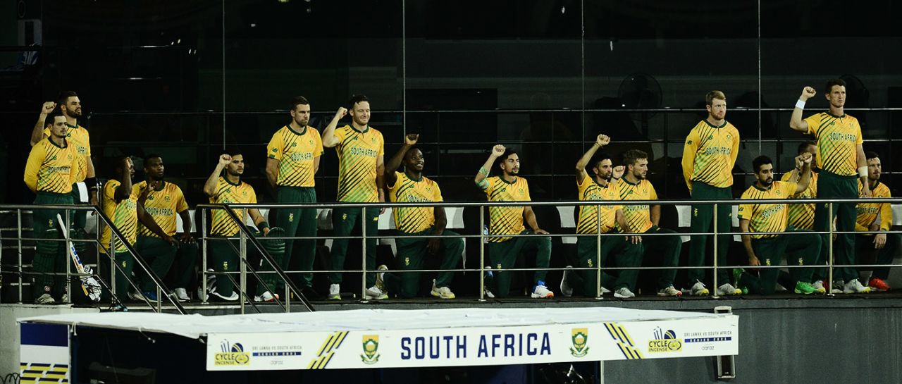South Africa's players do an assorted mix of taking a knee, raising a fist and standing at attention, Sri Lanka vs South Africa, 1st T20I, Colombo, September 10, 2021