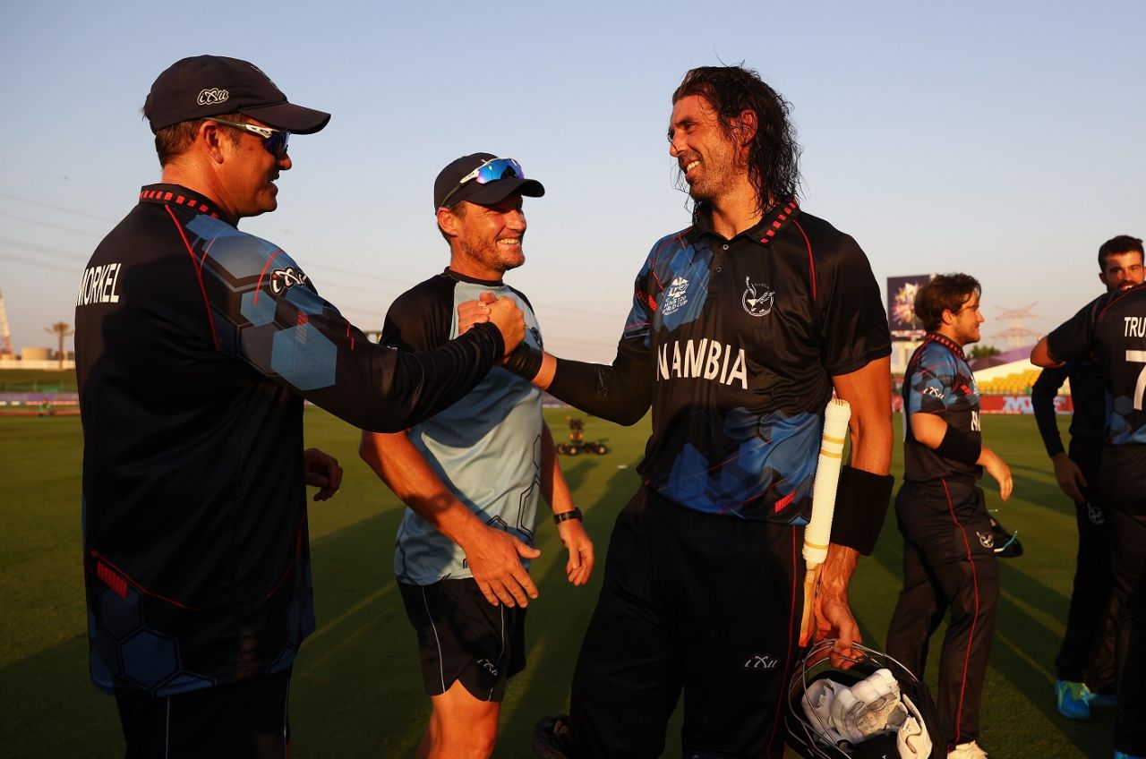 Albie Morkel, Pierre de Bruyn and David Wiese get together, Namibia vs Netherlands, T20 World Cup 2021, Abu Dhabi, October 20, 2021