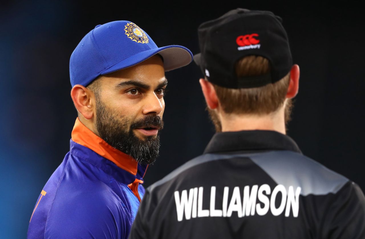 Virat Kohli talks to Kane Williamson at the toss, India vs New Zealand, T20 World Cup, Group 2, Dubai, October 31, 2021