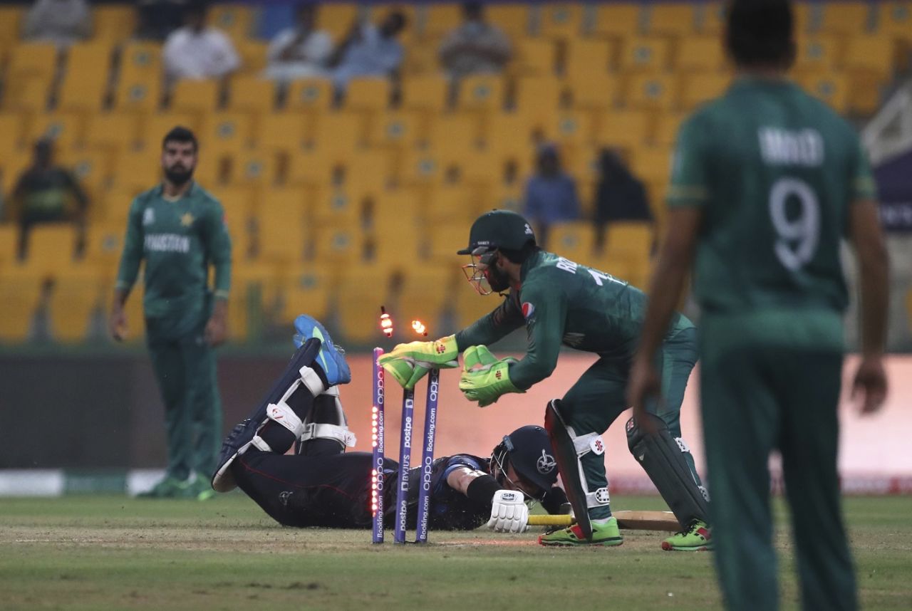 Mohammad Rizwan runs out Stephan Baard, Namibia vs Pakistan, T20 World Cup, Group 2, Abu Dhabi, November 2, 2021