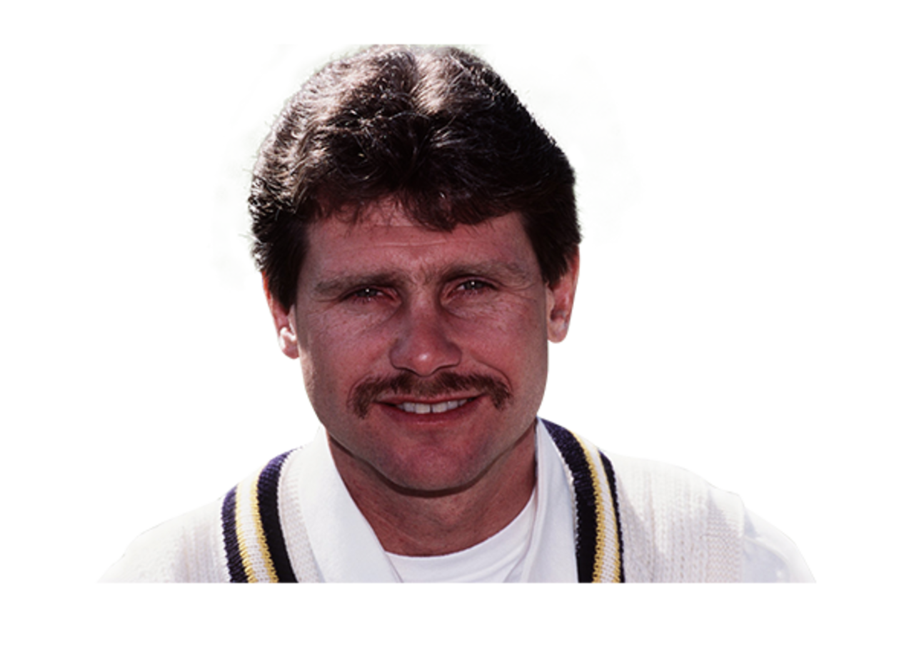 Robin Smith player page headshot cutout 2021