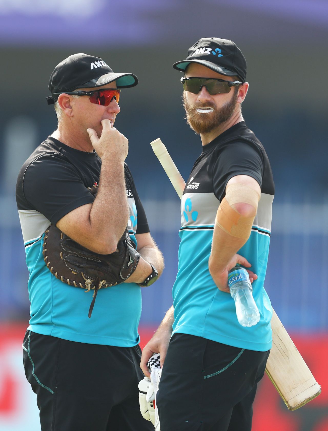 Gary Stead and Kane Williamson have a discussion, Namibia vs New Zealand, T20 World Cup, Group 2, Sharjah, November 5, 2021