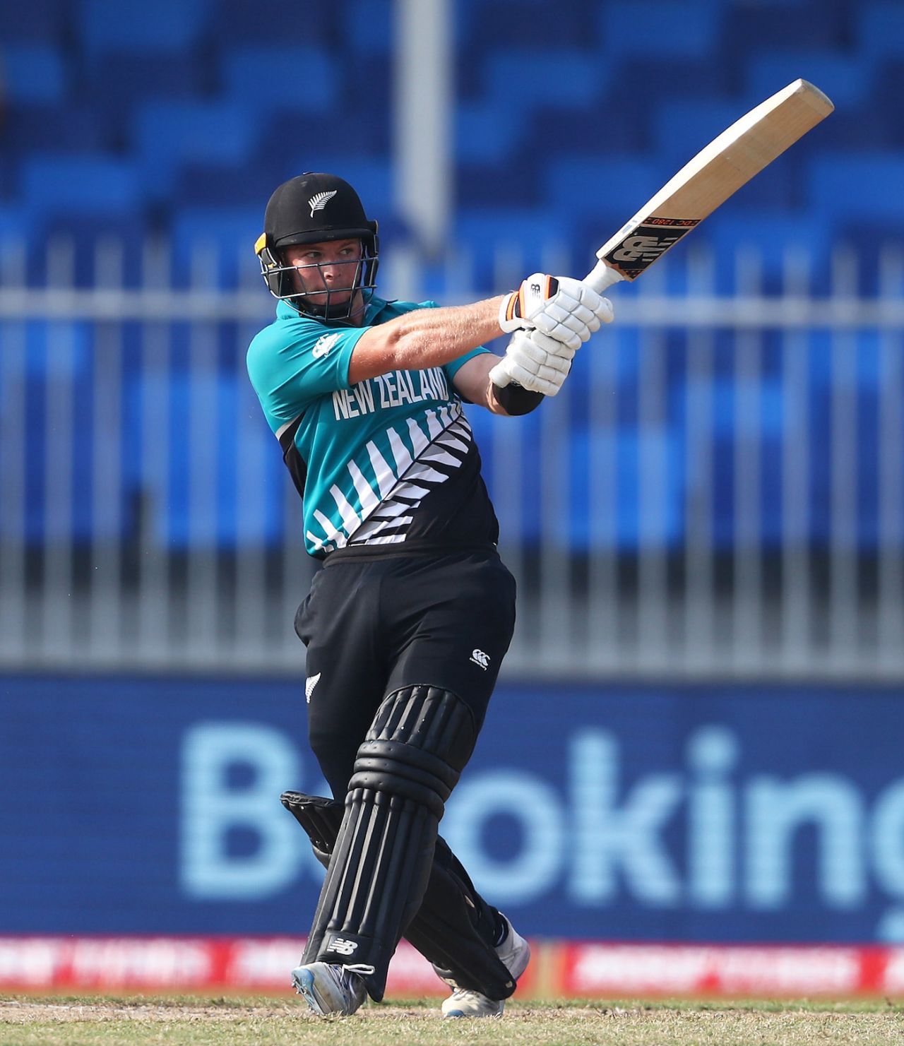 Glenn Phillips swings towards cow corner, Namibia vs New Zealand, T20 World Cup, Group 2, Sharjah, November 5, 2021