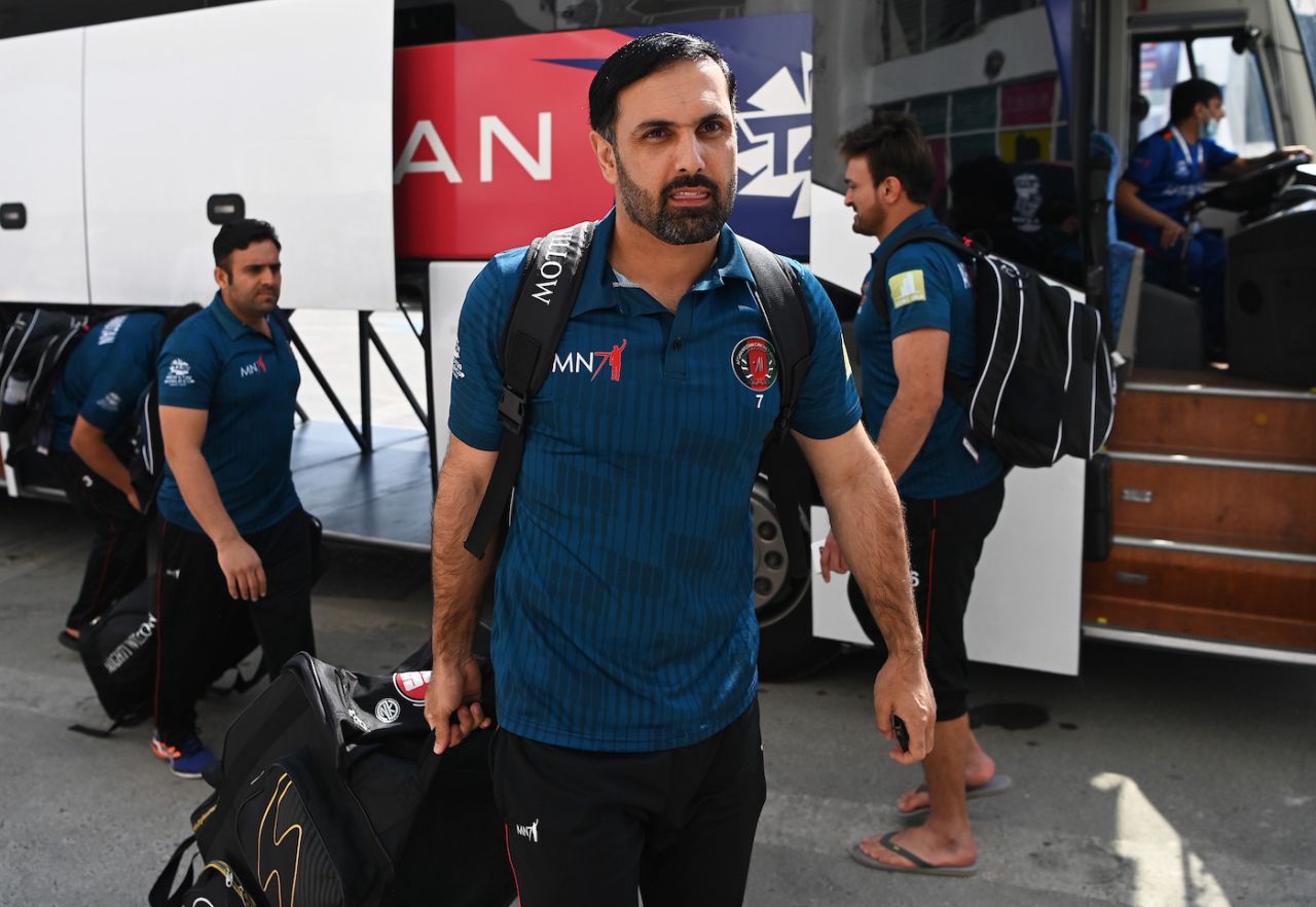 Mohammad Nabi makes his way to the stadium, Afghanistan vs New Zealand, T20 World Cup, Group 2, Abu Dhabi, November 7, 2021