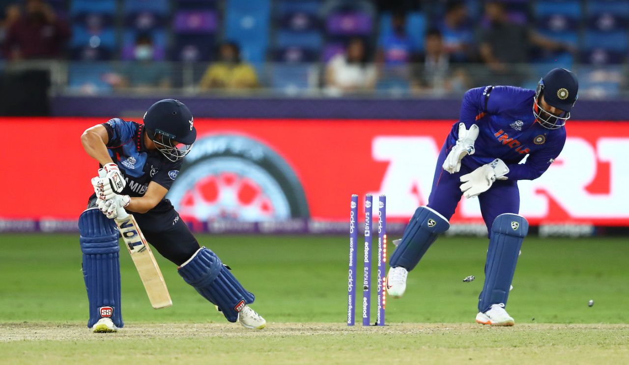 Zane Green loses his stumps to R Ashwin, India vs Namibia, T20 World Cup, Group 2, Dubai, November 8, 2021
