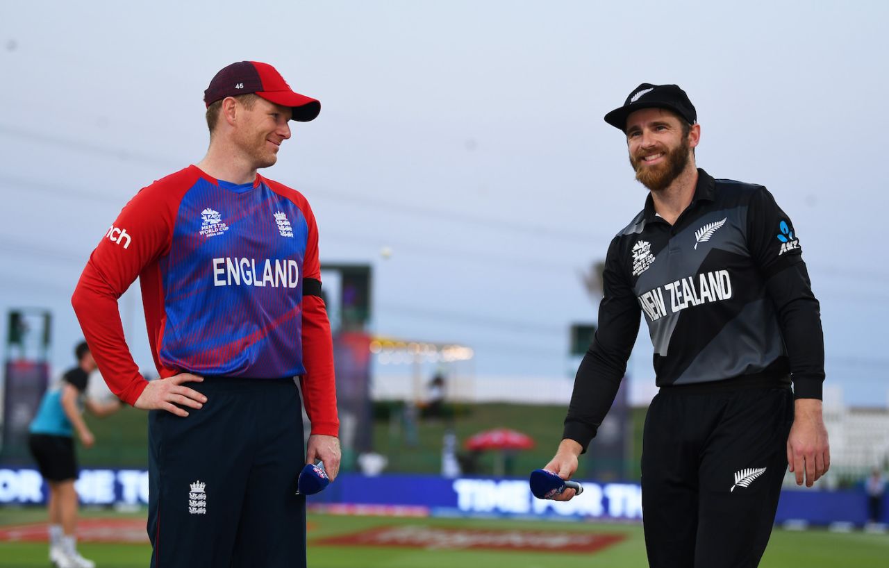 Eoin Morgan and Kane Williamson share a laugh at the toss, England vs New Zealand, T20 World Cup, 1st semi-final, Abu Dhabi, November 10, 2021