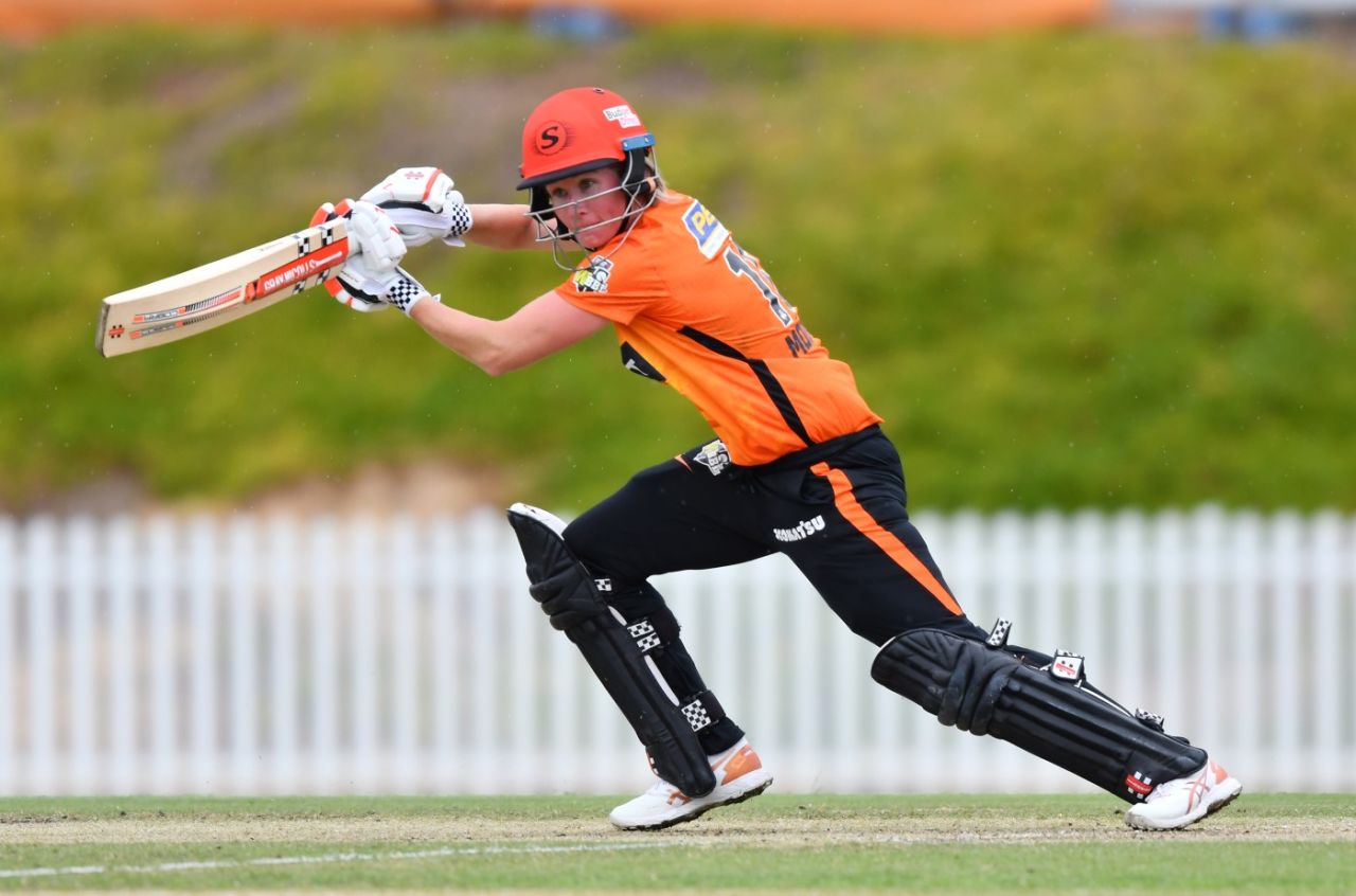 Beth Mooney continued her outstanding form, Perth Scorchers vs Sydney Thunder, WBBL 2021-22, Adelaide, November 11, 2021
