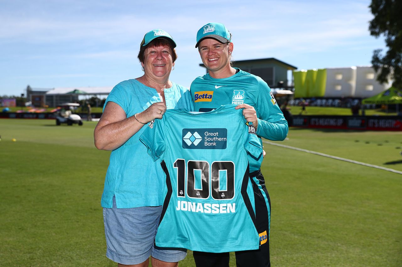 Jess Jonassen became the first WBBL player to appear in 100 matches, Brisbane Heat vs Adelaide Strikers, WBBL, Mackay, November 14, 2021