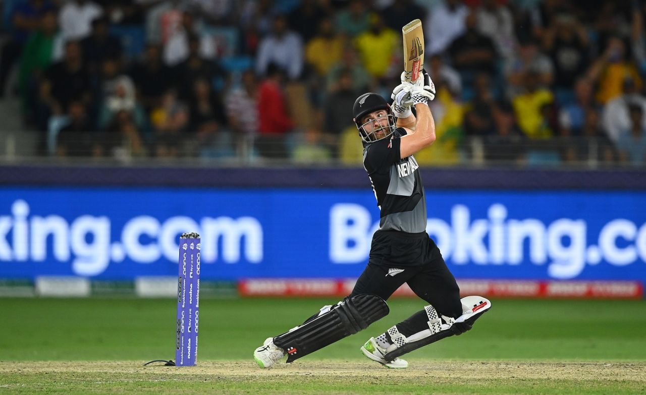 Kane Williamson uses his wrists to work the ball behind point, Australia vs New Zealand, T20 World Cup final, Dubai, November 14, 2021