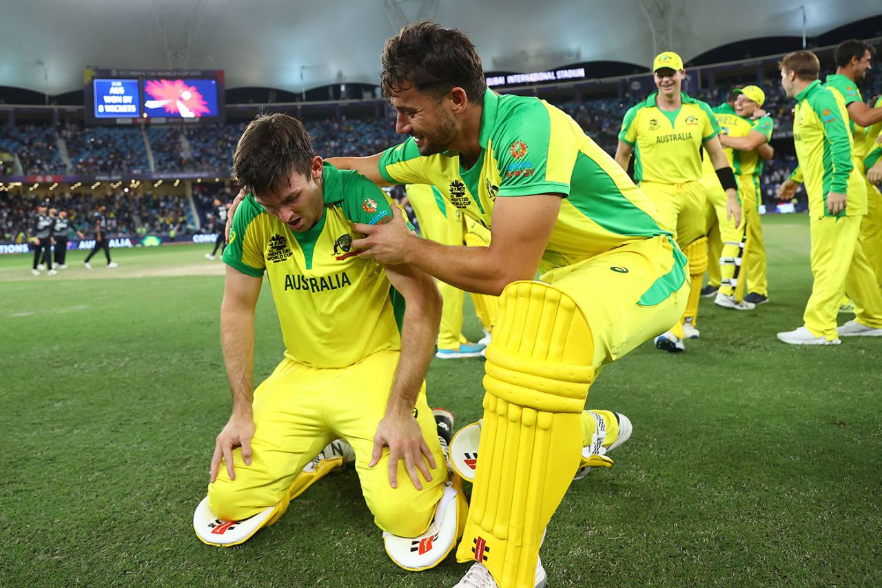Mitchell Marsh sinks to his knees, Australia vs New Zealand, T20 World Cup final, Dubai, November 14, 2021