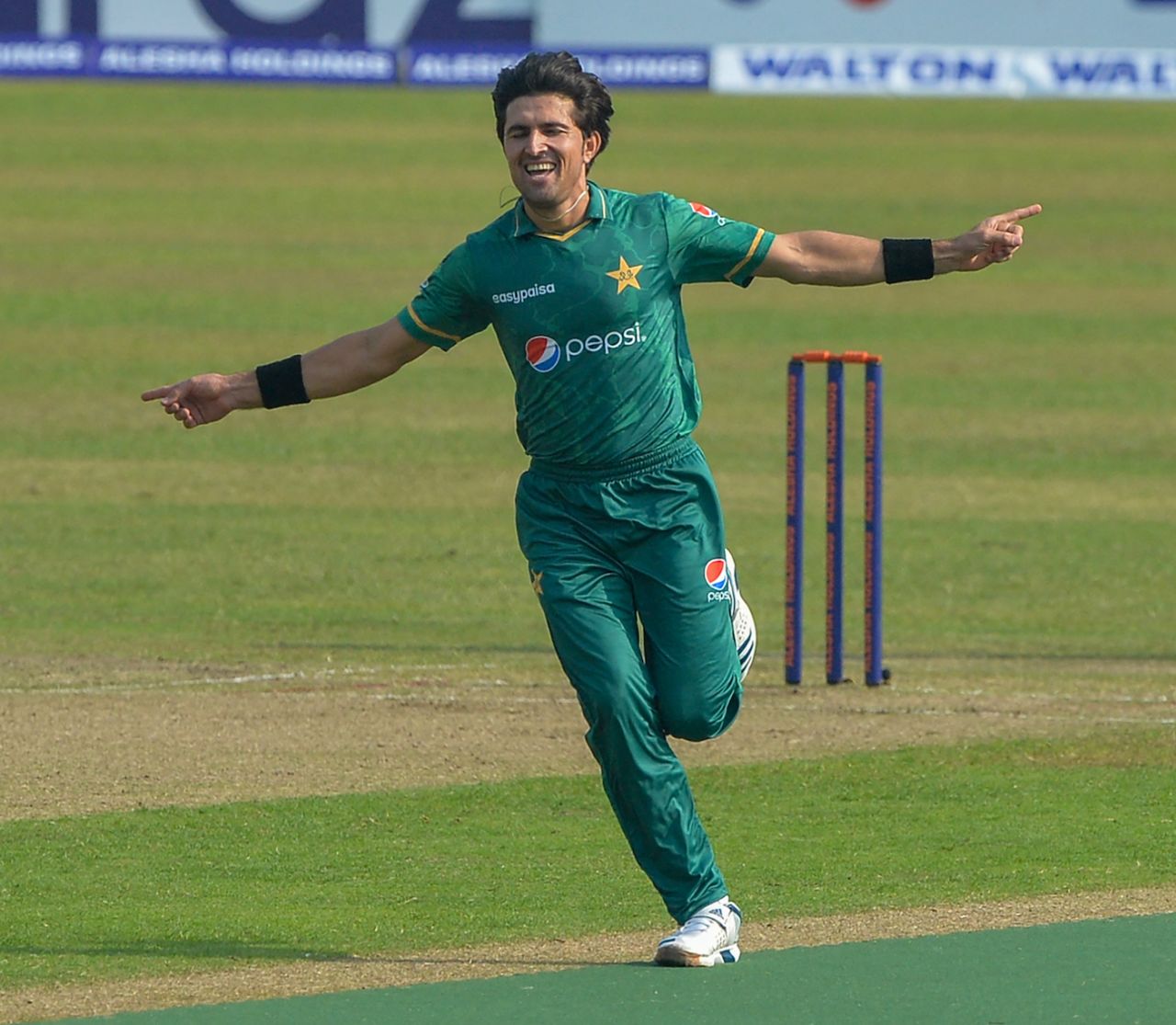Mohammad Wasim Jnr is thrilled after dismissing Saif Hassan, Bangladesh vs Pakistan, 1st T20I, Dhaka, November 19, 2021