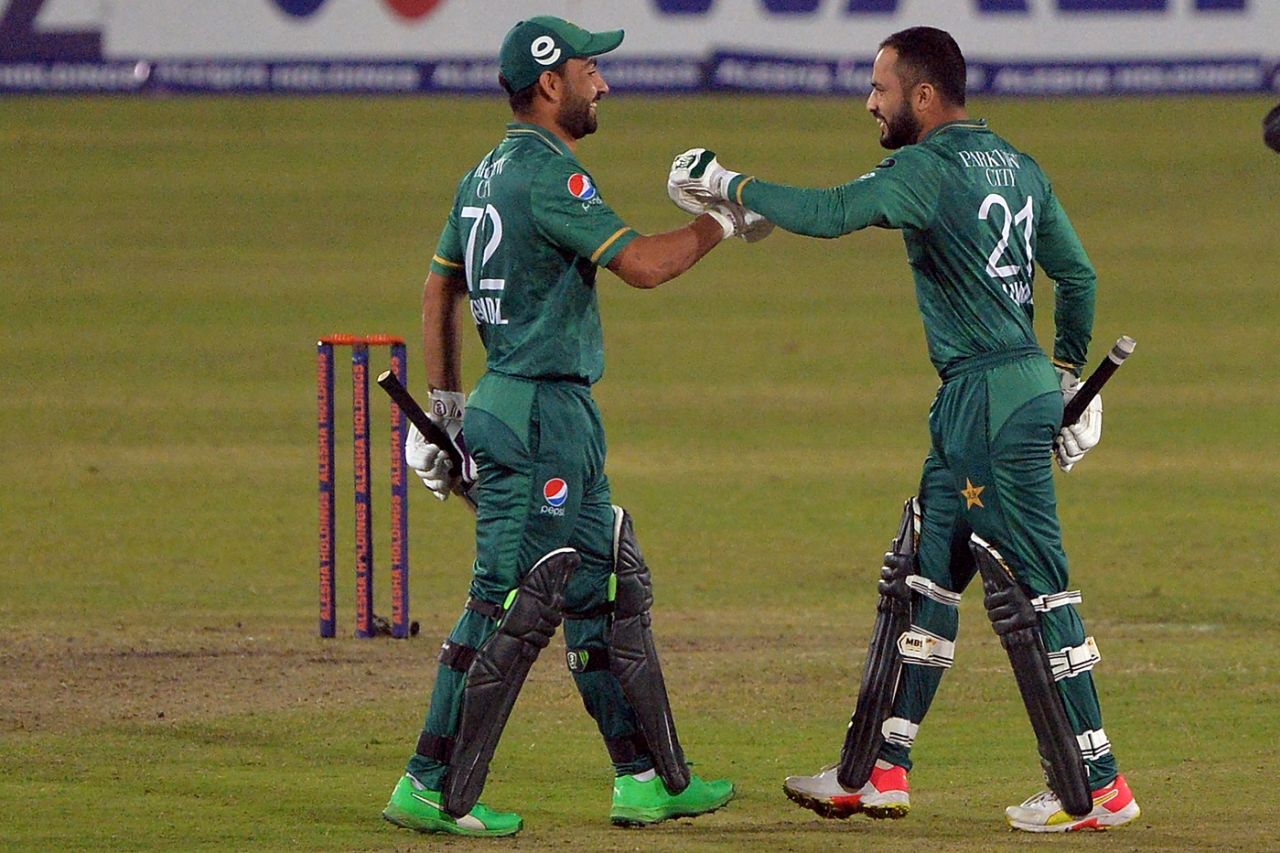 Mohammad Nawaz hit a last-ball boundary to seal victory, Bangladesh vs Pakistan, 3rd T20I, Dhaka, November 22, 2021
