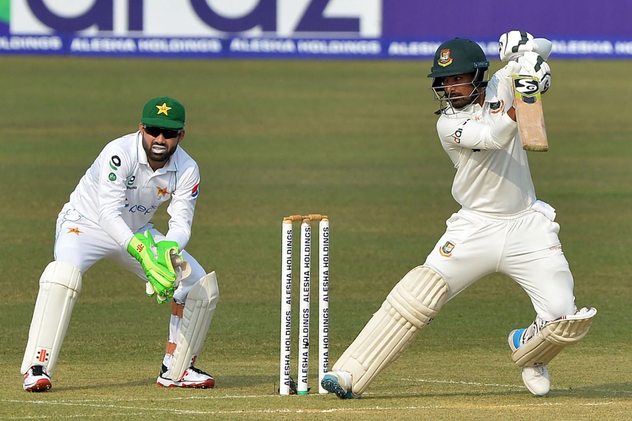 Liton Das gets on his back foot to cut behind point, Bangladesh vs Pakistan, 1st Test, Chattogram, 1st day, November 26, 2021