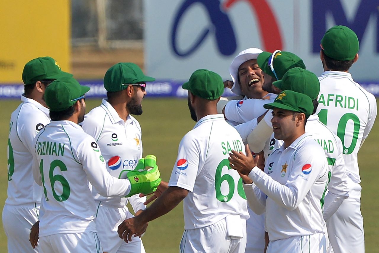 The Pakistan players celebrate a wicket on the second morning, Bangladesh vs Pakistan, 1st Test, Chattogram, 2nd day, November 27, 2021