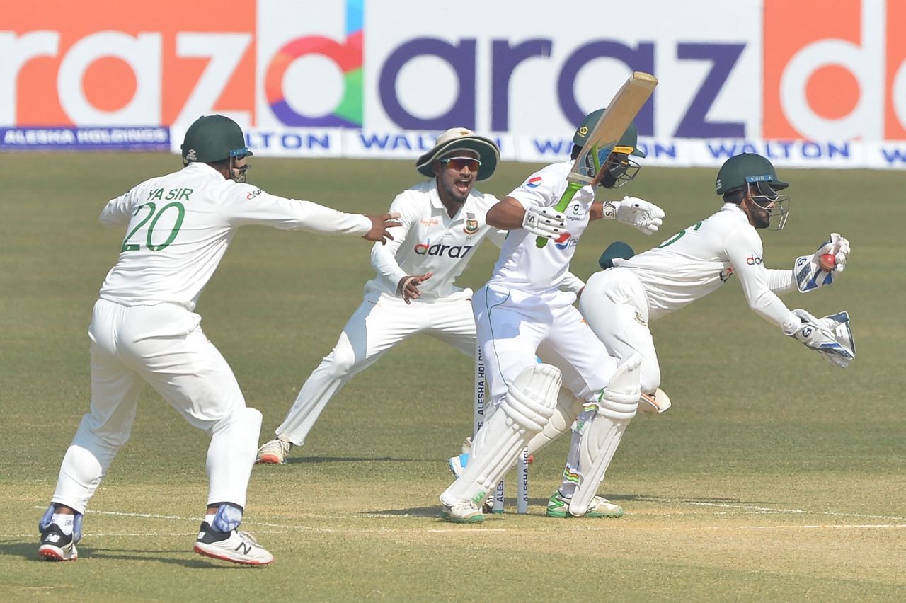 Liton Das leaps to his left to catch Fawad Alam, Bangladesh vs Pakistan, 1st Test, Chattogram, 3rd day, November 28, 2021