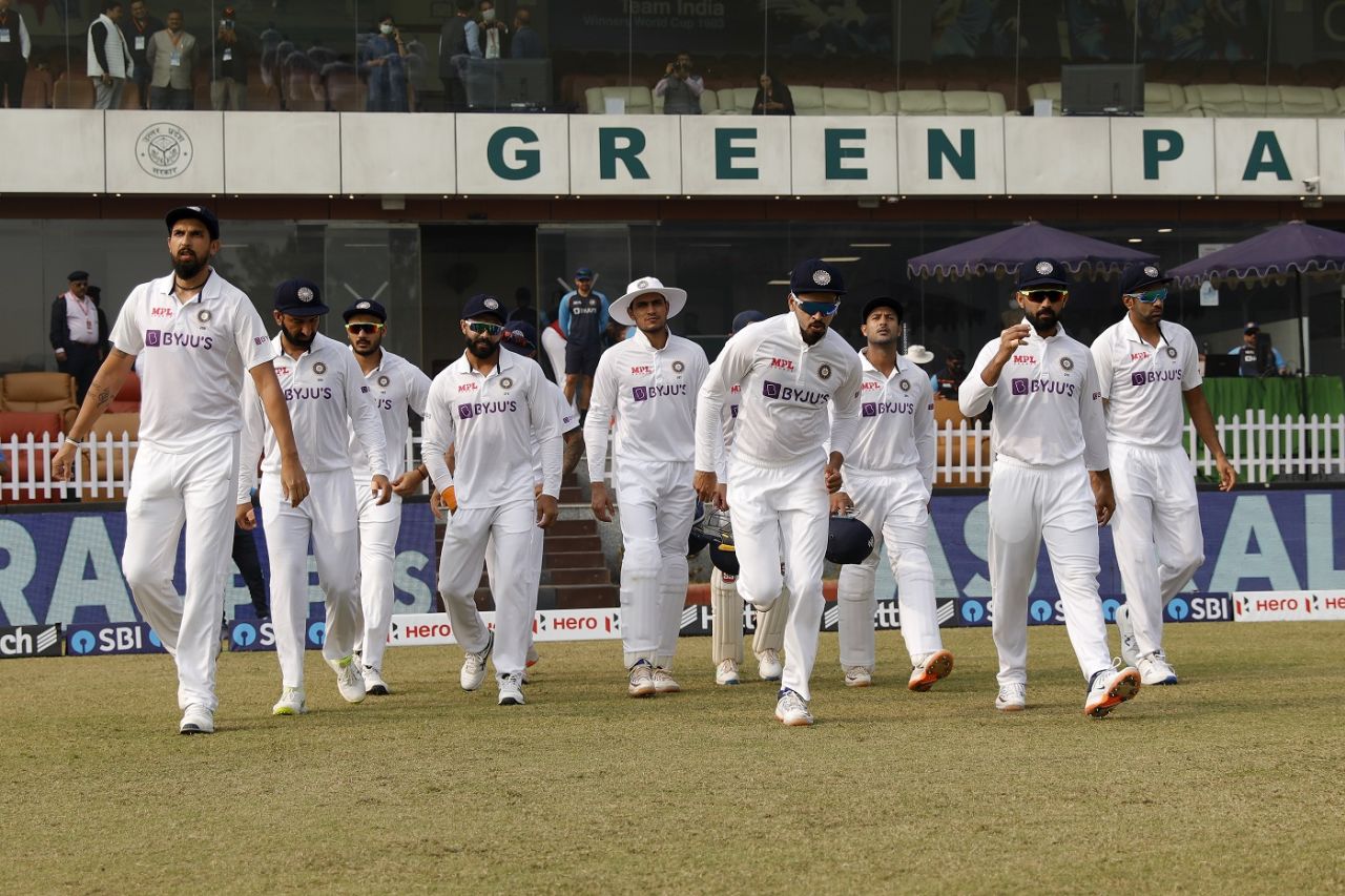 India players take the field on day five, India vs New Zealand, 1st Test, Kanpur, 5th day, November 29, 2021