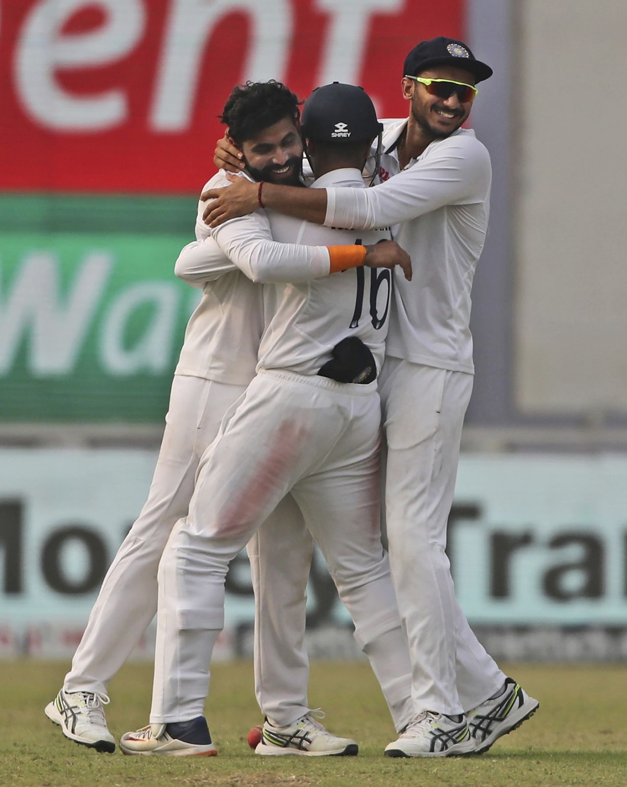 Ravindra Jadeja is being embraced by Axar Patel and Srikar Bharat, India vs New Zealand, 1st Test, Kanpur, 5th day, November 29, 2021