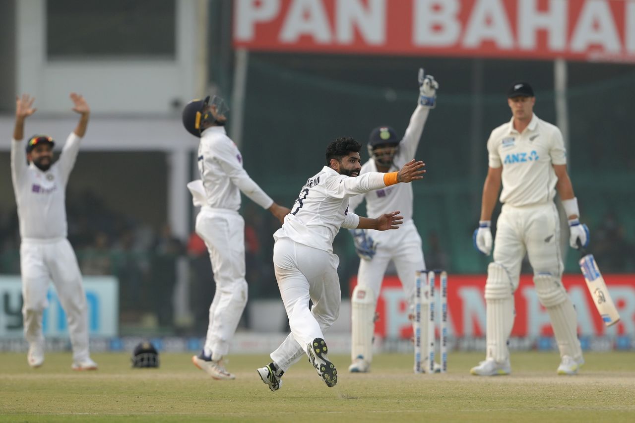 Ravindra Jadeja appeals successfully for the wicket of Kyle Jamieson, India vs New Zealand, 1st Test, Kanpur, 5th day, November 29, 2021