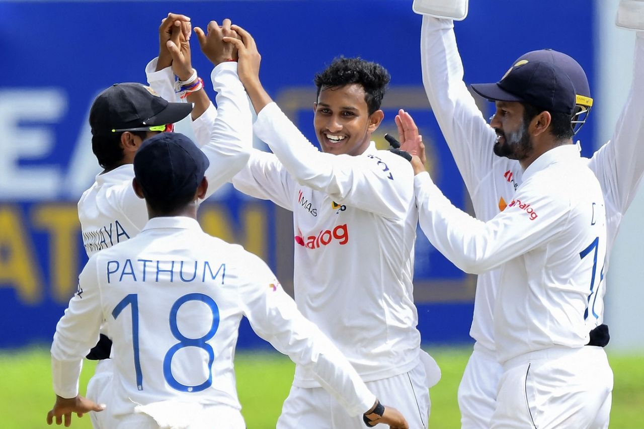 Praveen Jayawickrama celebrates with his team-mates, Sri Lanka vs West Indies, 2nd Test, Galle, 2nd day, November 30, 2021