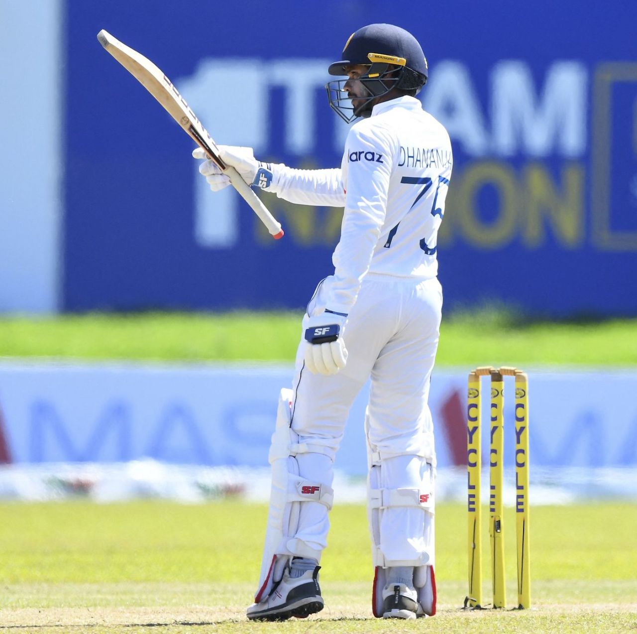 Dhananjaya de Silva acknowledges the cheers after getting to a half-century, Sri Lanka vs West Indies, 2nd Test, Galle, 4th day, December 2, 2021