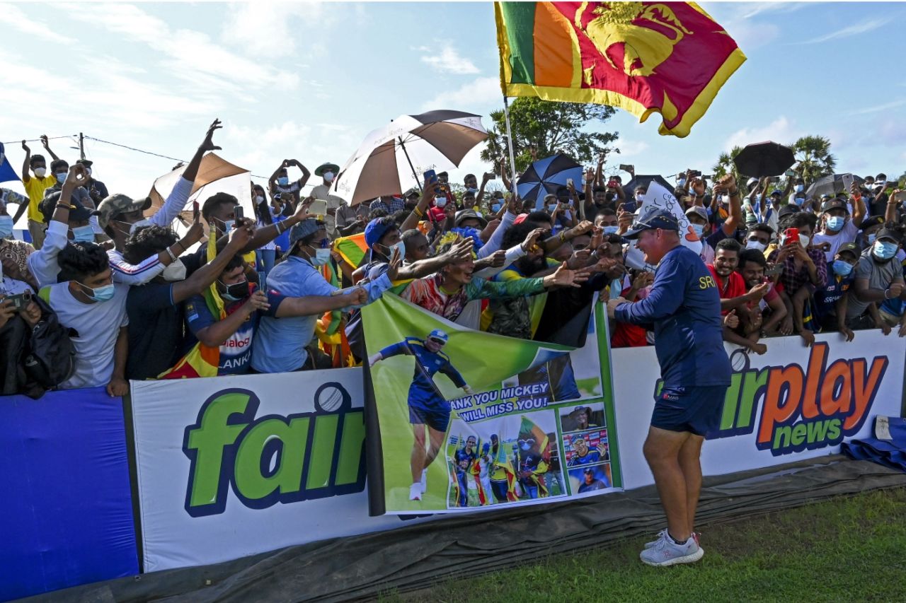 Outgoing Sri Lanka coach Mickey Arthur interacts with fans in Galle, Sri Lanka v West Indies, 2nd Test, Galle, December 3, 2021