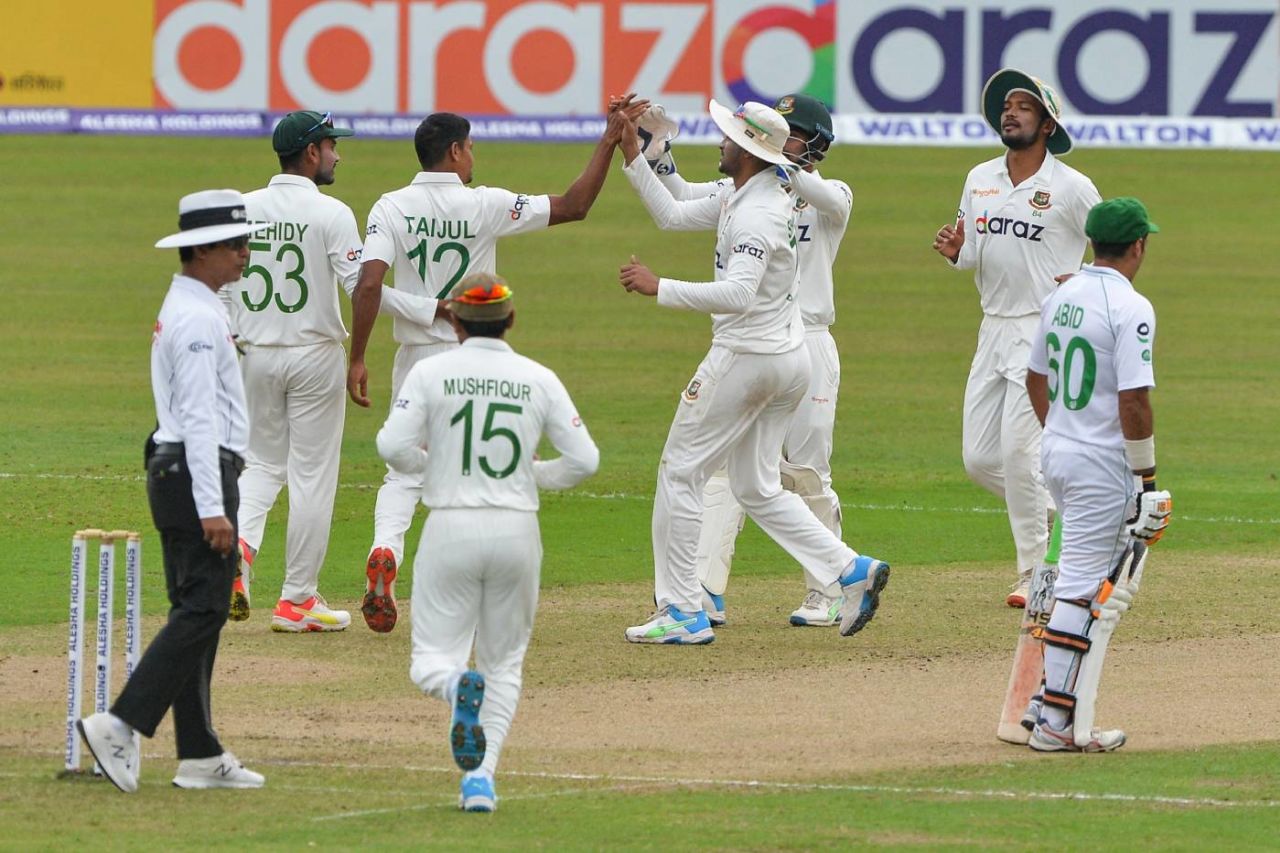 Team-mates rush in after Taijul Islam breaks the opening stand, Bangladesh vs Pakistan, 2nd Test, 1st day, December 4, 2021, Mirpur