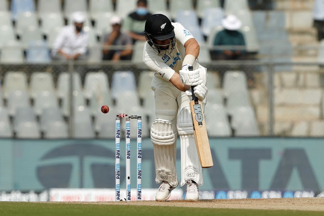Ross Taylor had no answer to this beauty from Mohammed Siraj, India vs New Zealand, 2nd Test, Wankhede, 2nd day, December 4, 2021