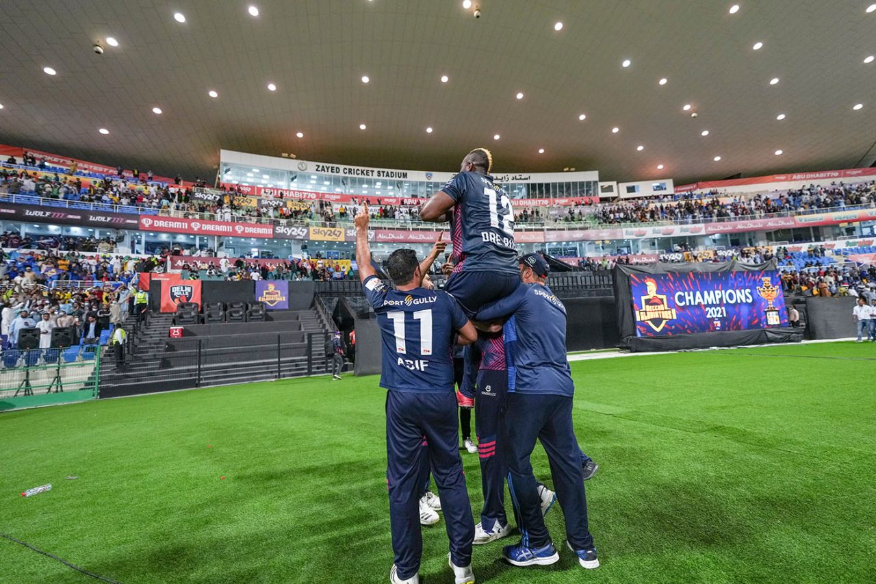 Andre Russell is held aloft by his team-mates, Deccan Gladiators vs Delhi Bulls, Abu Dhabi T10 Final, Sheikh Zayed Stadium, December 4, 2021
