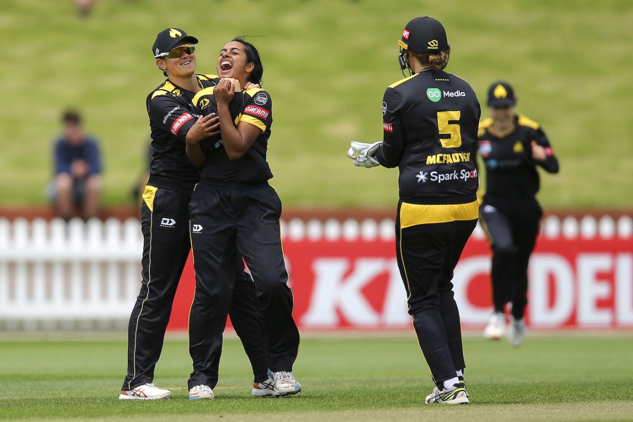 Maneka Singh is congratulated by Thamsyn Newton after taking a wicket, Wellington vs Central Districts, Women's Super Smash 2021-22, Wellington, December 5, 2021