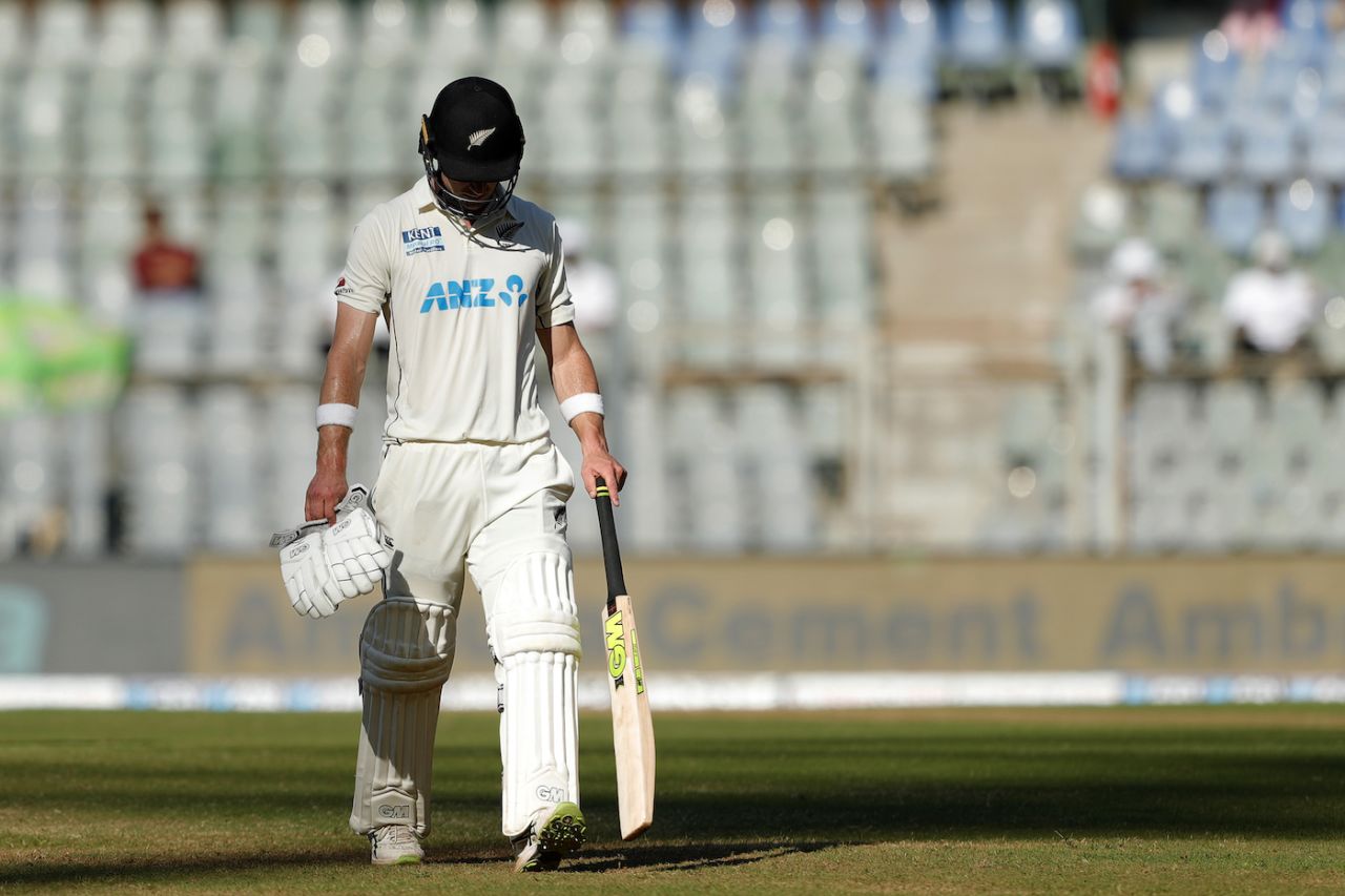 A dejected Will Young walks back after being dismissed, India v New Zealand, 3rd Test, Mumbai, 3rd day, December 5, 2021