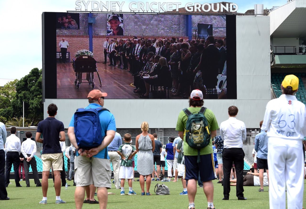 Fans gather at the SCG to watch the funeral of Phillip Hughes, Sydney, December 3, 2014